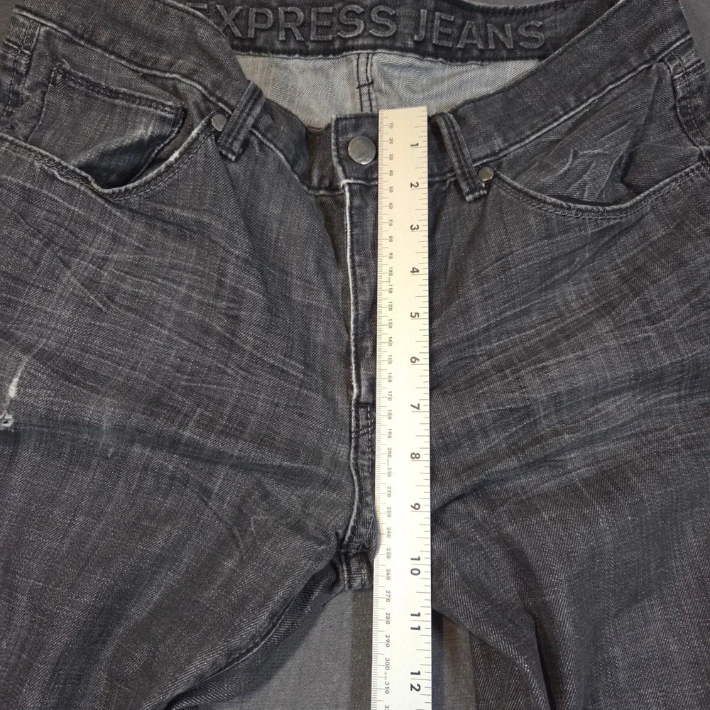 Express Rocco Jeans Mens 33x32 Black Slim Fit Low Rise Straight Leg Distressed